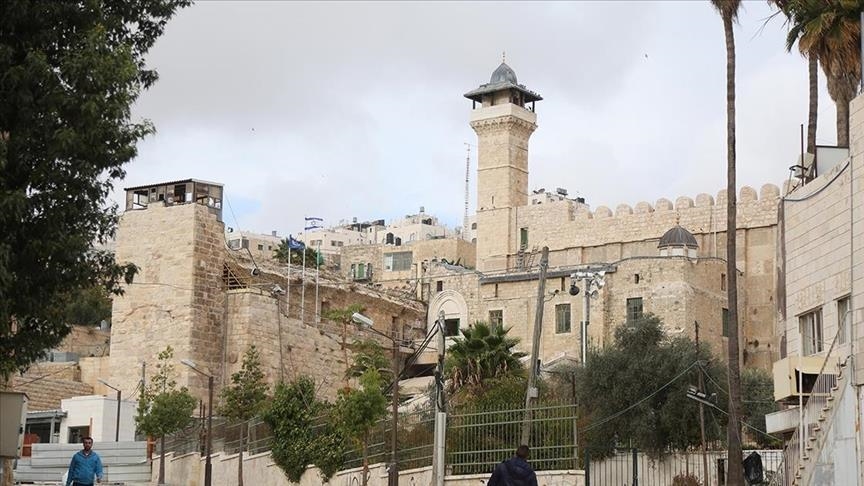 Israel shuts Hebron’s Ibrahimi Mosque to Muslim worshipers for Passover