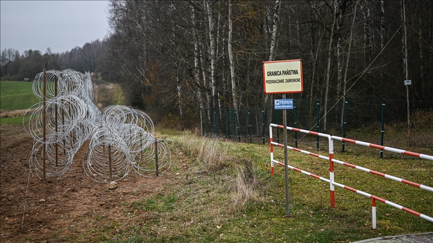 Polish army finds no clue to mysterious blast near Belarusian border