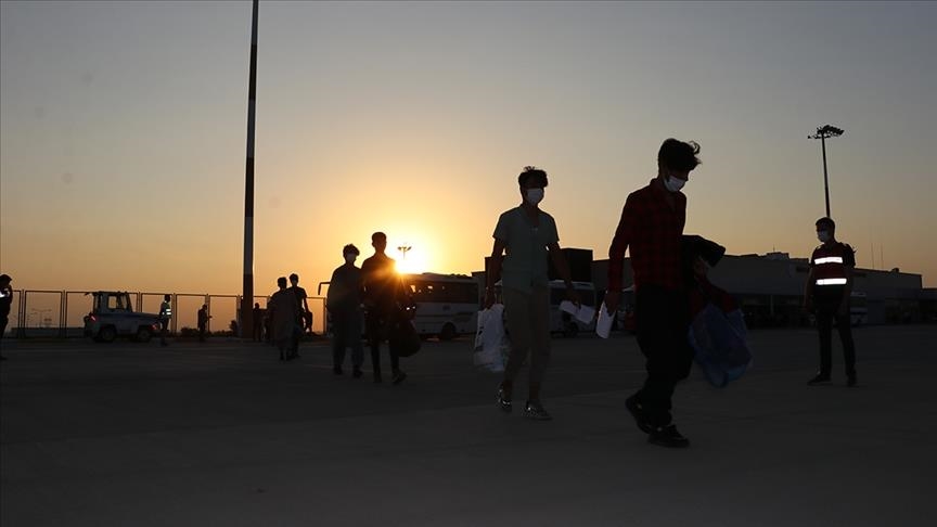 Türkiye holds over 260 irregular migrants
