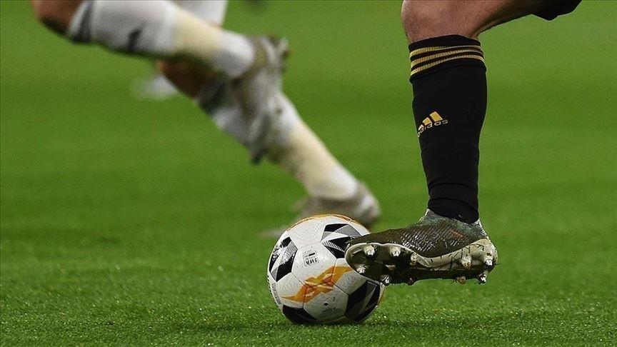 Napoli, Bayern held to home draw, Arsenal's title hopes hurt by West Ham draw