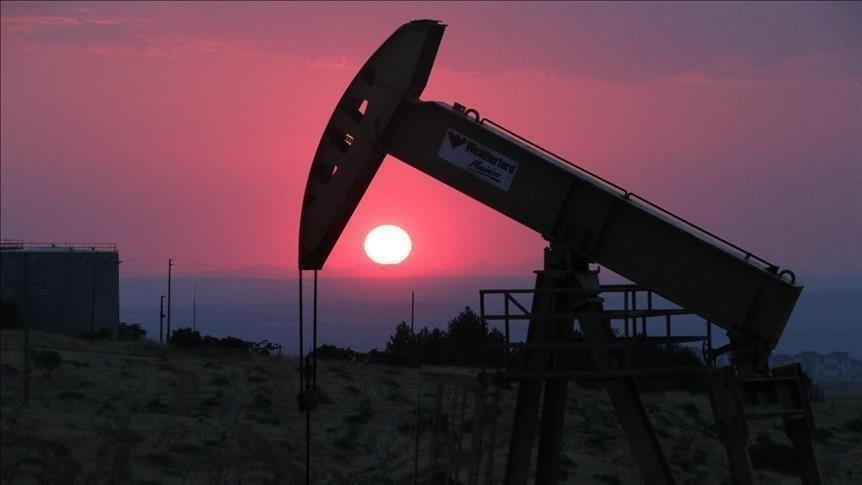 Oil down over fears on low global demand after weak Chinese import data