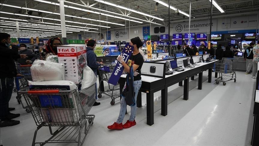 US retail sales fall 0.4% to $697B in February