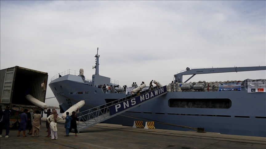 Pakistani ship carrying humanitarian aid arrives at Turkish port