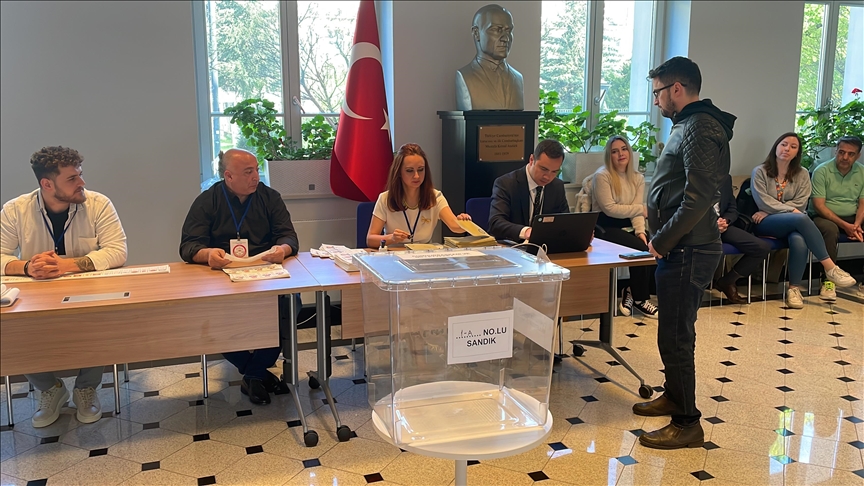 Turkish nationals in Poland start voting in presidential, general elections