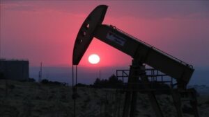 Oil prices up over US inventory data