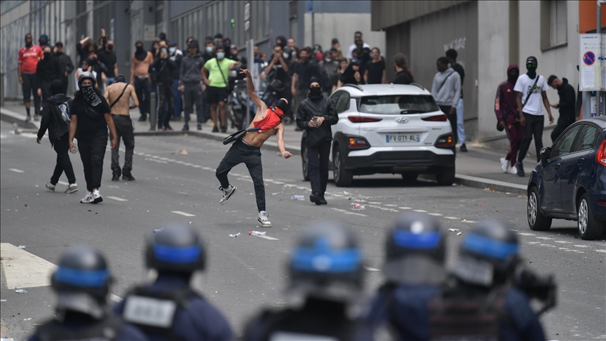 All options, including declaring a state of emergency, will be considered to restore order: French premier