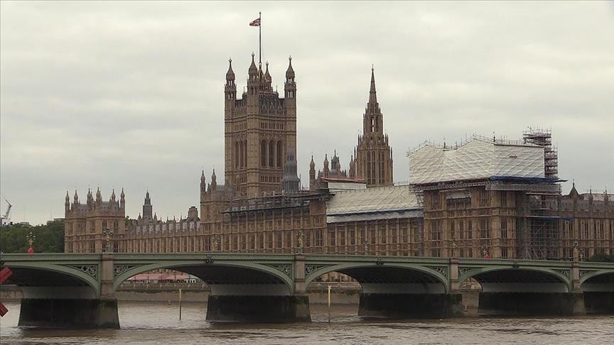 UK lawmakers call on US to halt Assange's extradition process