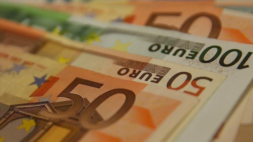 Euro area registers unexpected trade gap in April