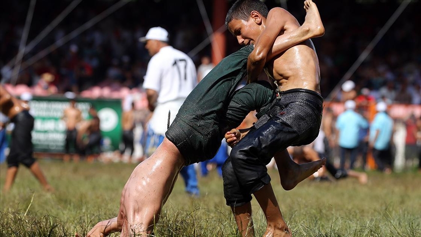 Turkiye’s annual Kirkpinar Oil Wrestling Festival to kick off Friday