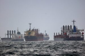 Vessels are seen as they wait for inspection under the United Nation's Black Sea Grain Initiative in the southern anchorage of the Bosporus in Istanbul, Türkiye, Dec. 11, 2022. (Reuters Photo)