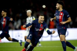 PSG's Kylian Mbappe (L) celebrates after scoring the 1-1 with a penalty during the UEFA Champions League Group F match against Newcastle United, Paris, France, Nov. 28, 2023. (EPA Photo)