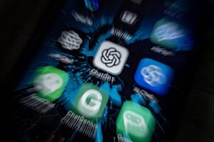 This illustration picture shows icons of Google's AI (Artificial Intelligence) app BardAI (or ChatBot) (C-L), OpenAI's app ChatGPT (C-R) and other AI apps on a smartphone screen in Oslo, Norway, July 12, 2023. (AFP Photo)